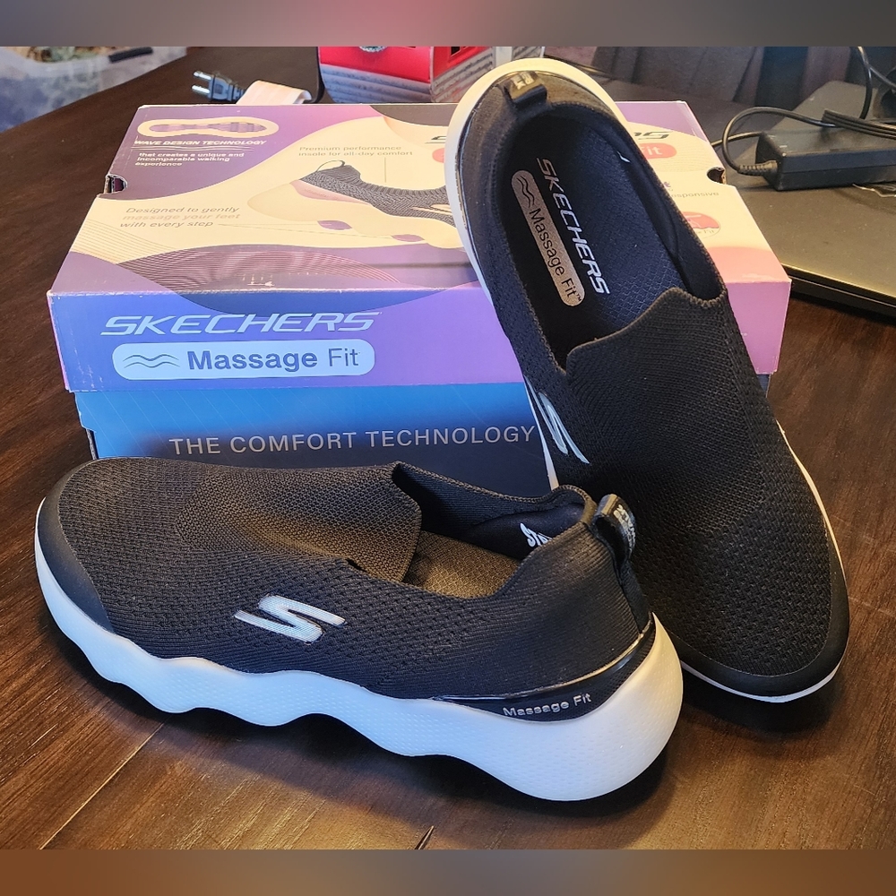 Skechers Go Walk Massage Fit